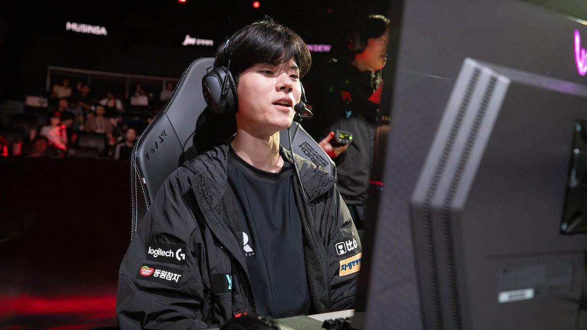 Deft Lol Star Retires: Military Service Forces End to Career